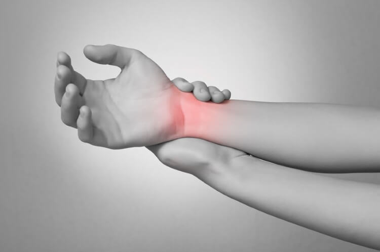 Physical Therapy for Arthritis: What Are the Signs of Early Onset Arthritis?